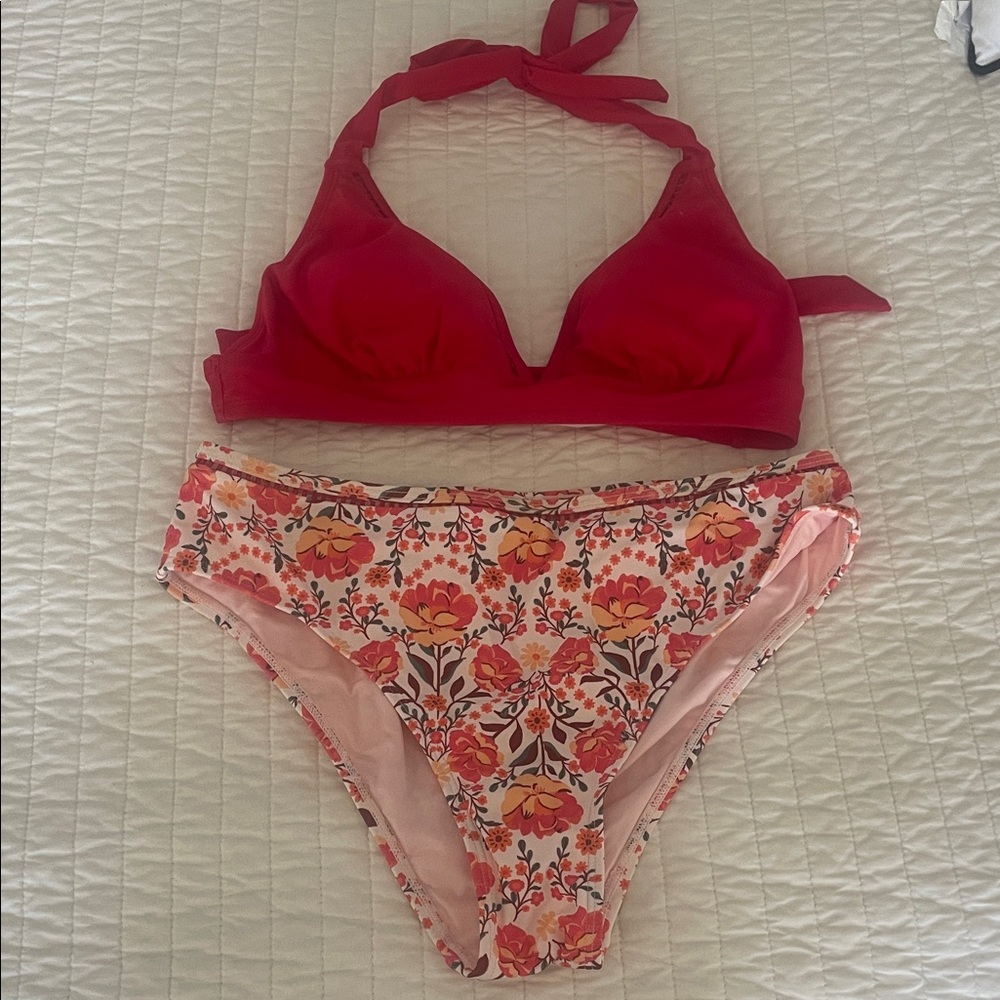 Cupshe Vibrant Red and Floral Bikini Set